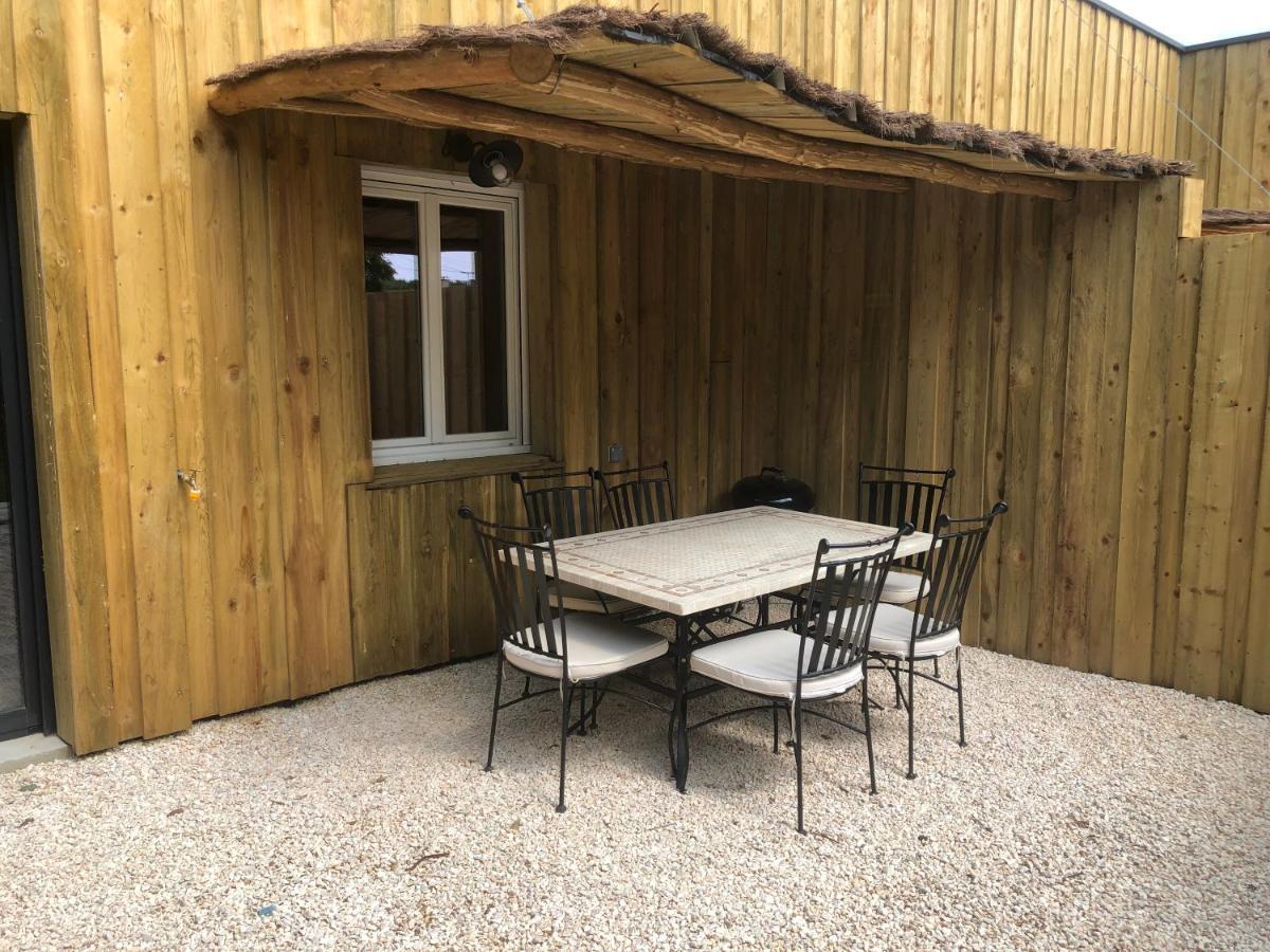 Holiday home Piscine Interieure31degres Zoo La Fleche24h Du Mans *