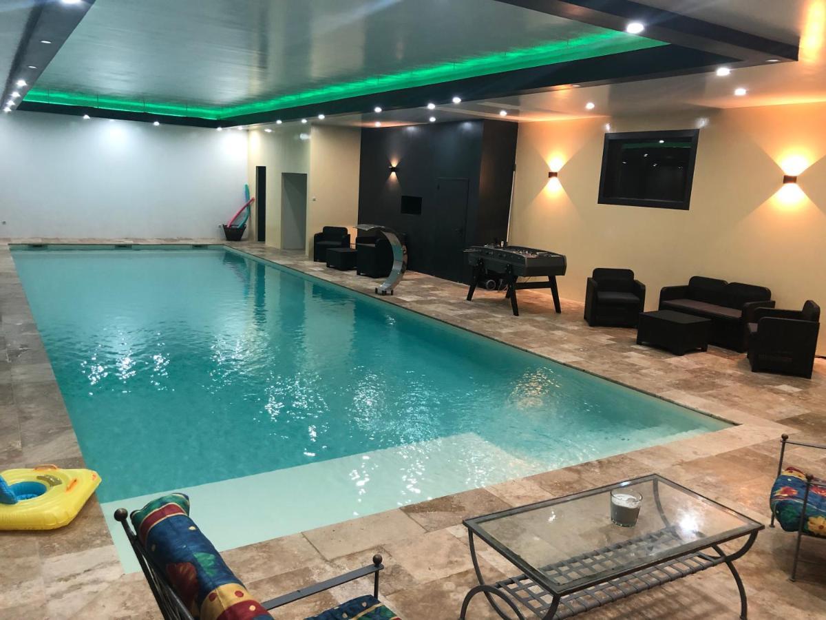 Piscine Interieure31degres Zoo La Fleche24h Du Mans Vakantiehuis *